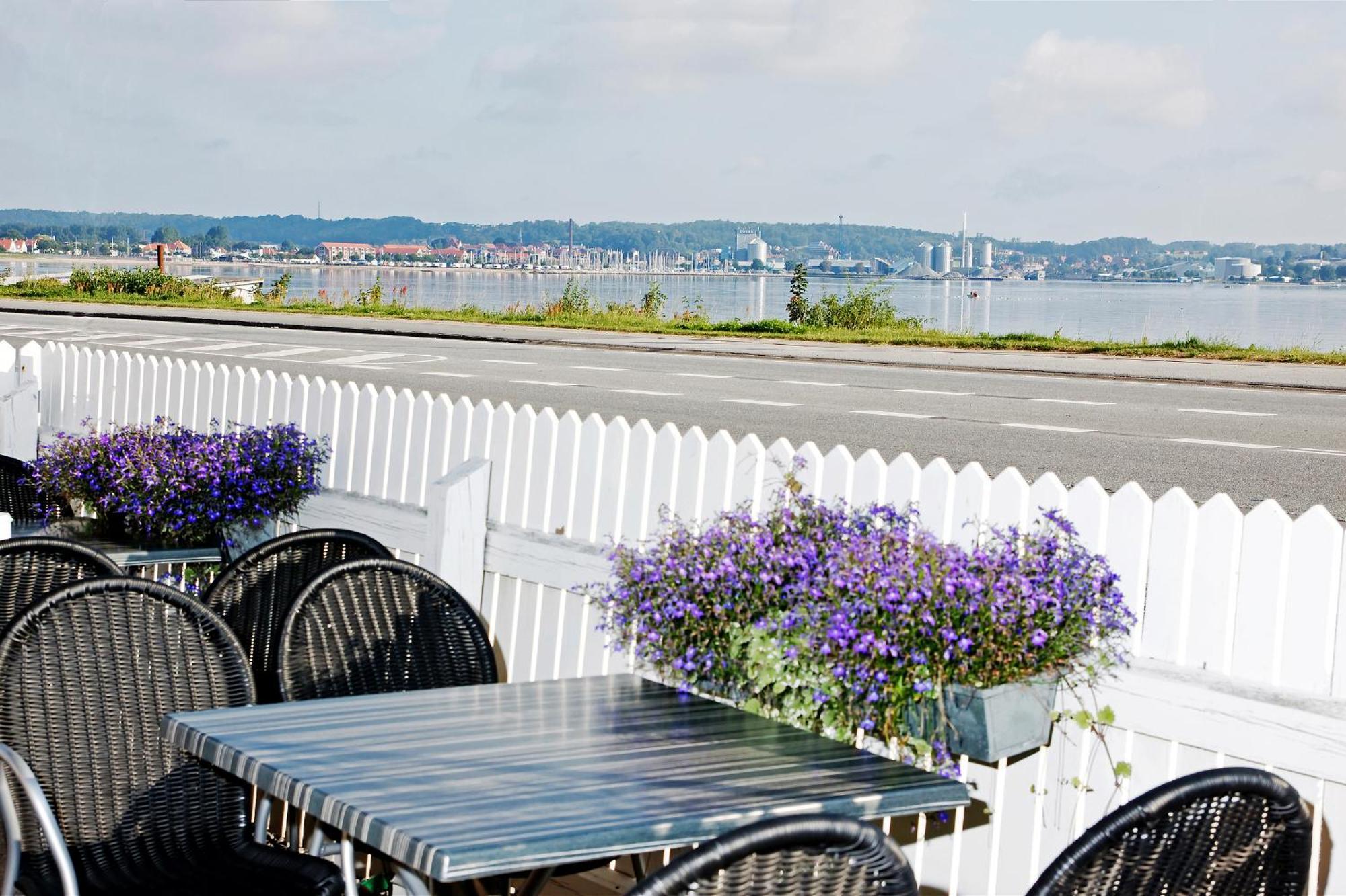Solyst Kro- Restaurant Og Hotel I/S Aabenraa Esterno foto